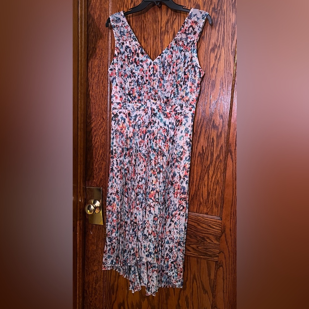 Beautiful watercolor patterned v-neck dress